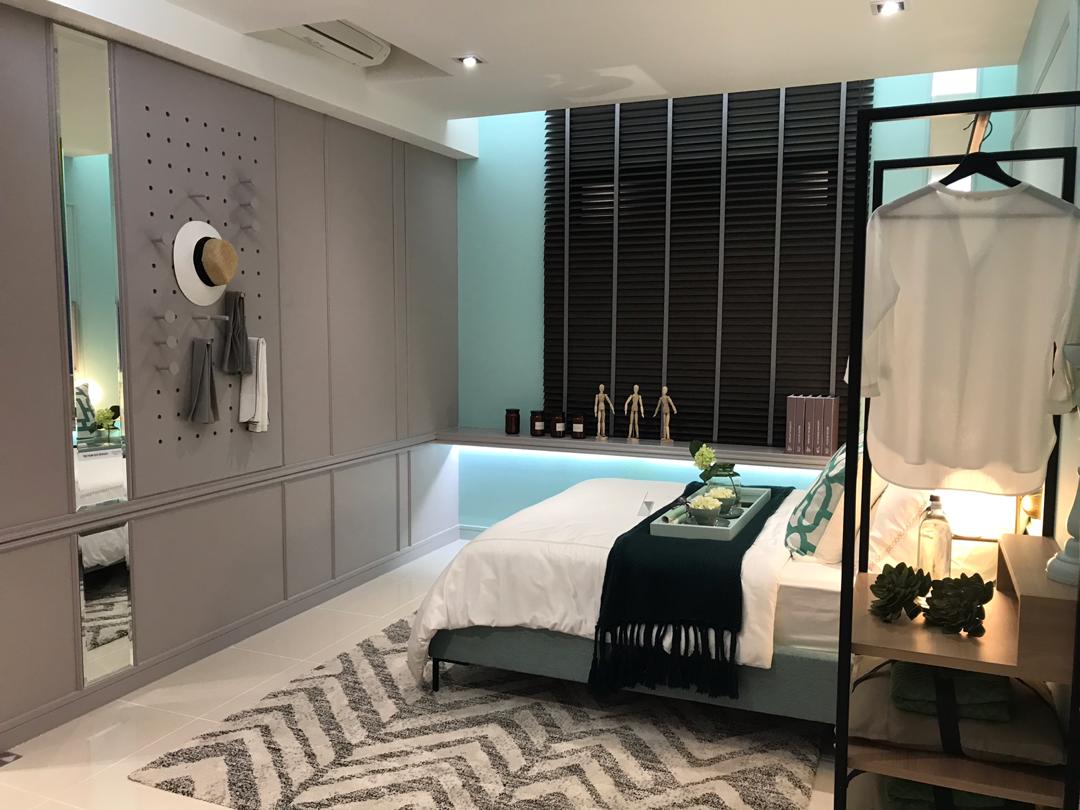 Anggun Show Unit dining