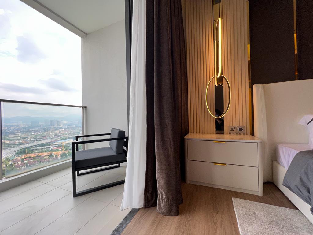 Icon Mont Kiara III master room